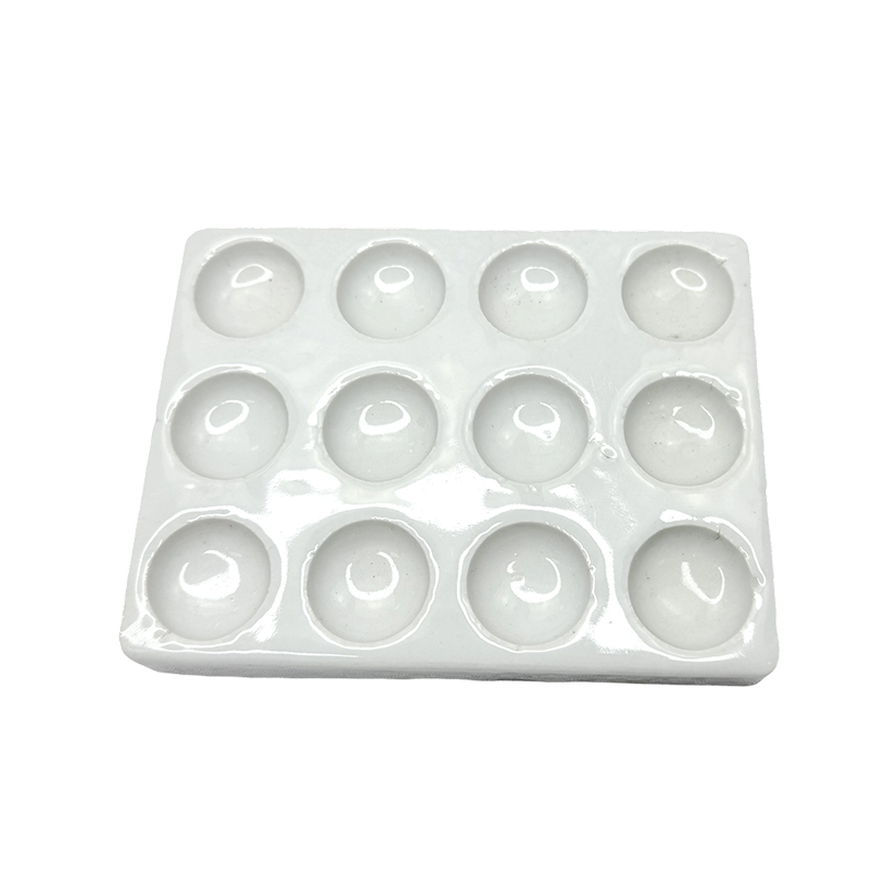Plaque de réaction de couleur blanche en céramique de porcelaine à 12 trous en laboratoire