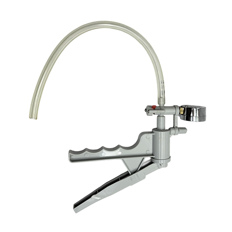 Pompe à vide manuelle avec jauge pour dispositif d'extraction de laboratoire/d'air